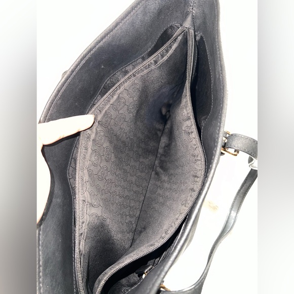 Michael Kors Laptop Tote - Picture 3 of 10